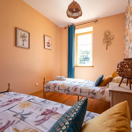 Hébergement de vacances L'orangerie Du Chateau D'emalleville Émalleville